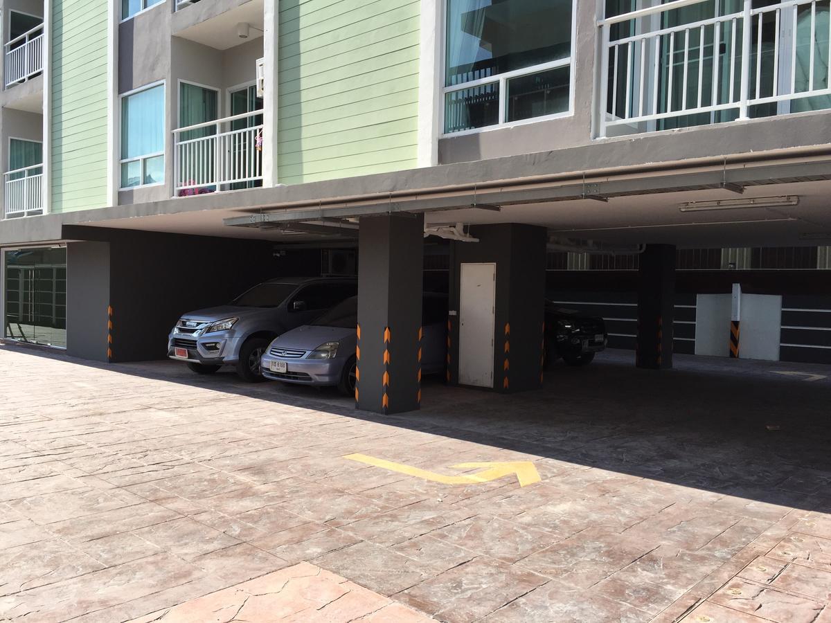 Modernbright Laemchabang Aparthotel Bang Lamung Bagian luar foto