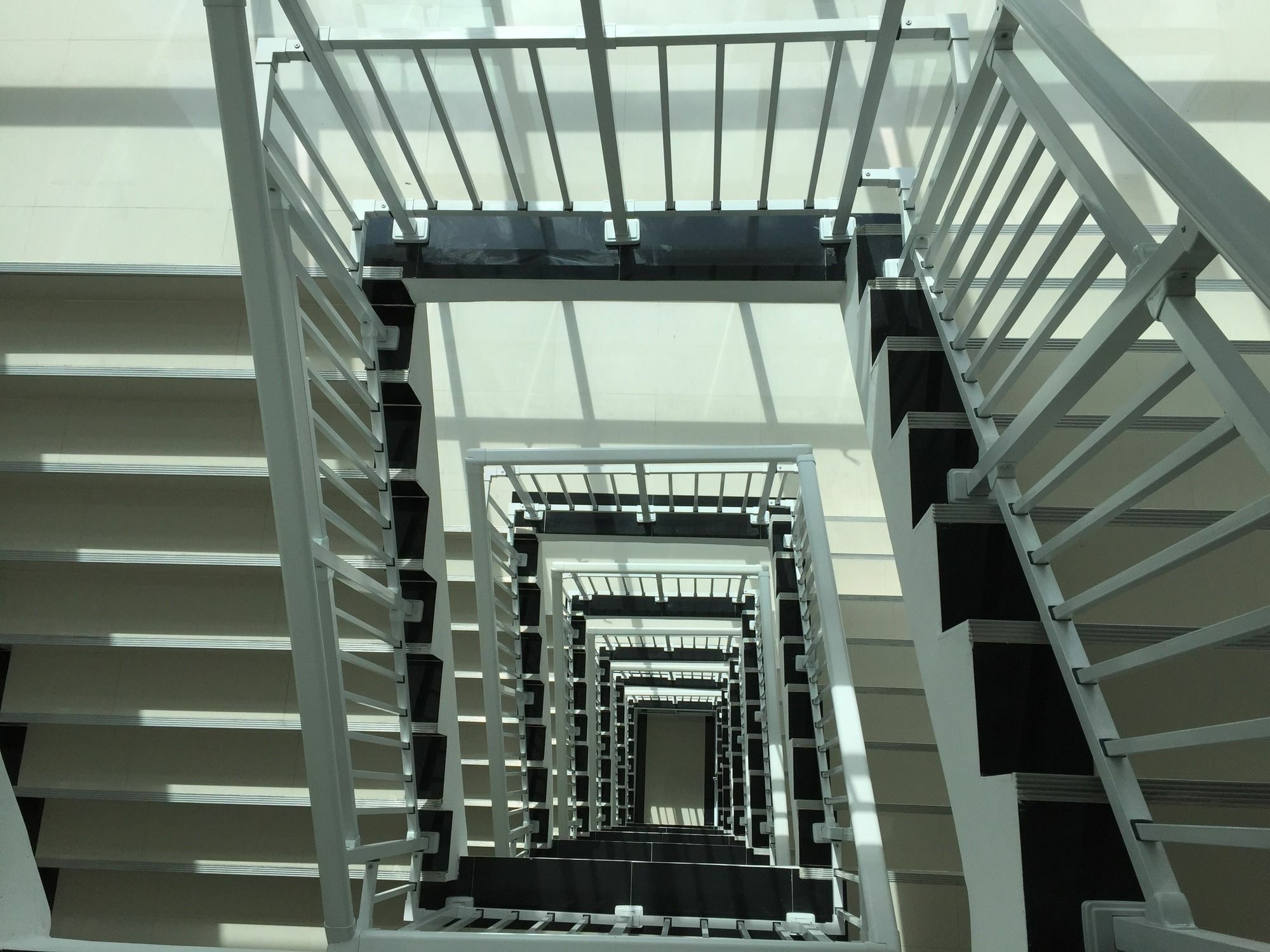 Modernbright Laemchabang Aparthotel Bang Lamung Bagian luar foto